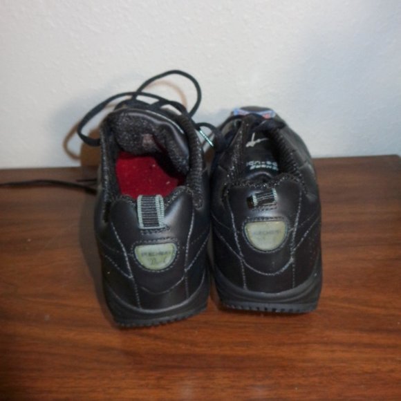New Skechers Black Leather Shape Ups Shapeup Lace Up Shoes 8.5 NWOB - Picture 4 of 11